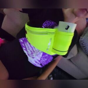 Athletic water bottle holder belt bag